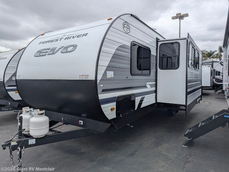 New 2025 Forest River EVO East 28BH available in Montclair, California
