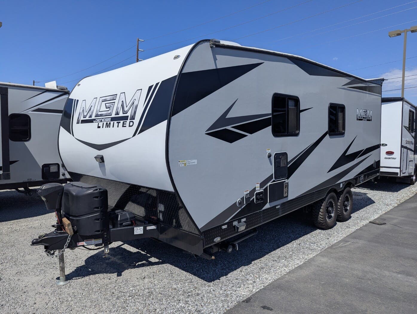 Contact us now about this 2023 Genesis Supreme MGM Limited MFB210! 2023 MGM Limited MFB210 by Genesis Supreme from Giant RV in Montclair, California