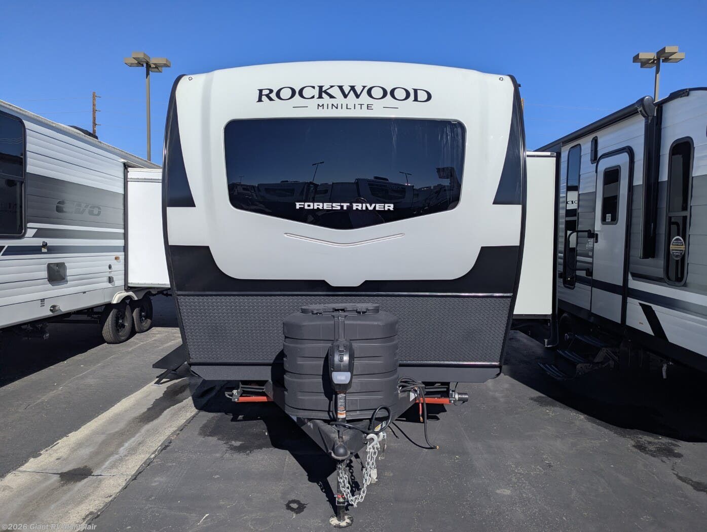Contact us now about this 2026 Forest River Rockwood Mini Lite 2509S! 2026 Rockwood Mini Lite 2509S by Forest River from Giant RV in Montclair, California