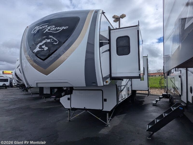 Used 2023 Highland Ridge Open Range 395BHS available in Montclair, California