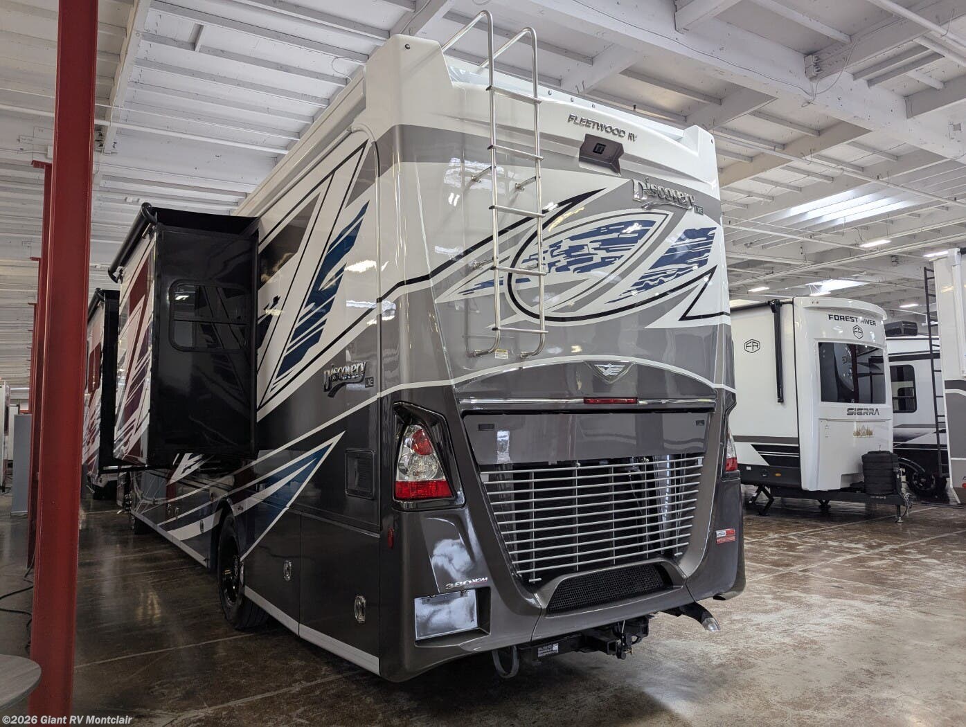 New 2026 Fleetwood Discovery LXE 40M available in Montclair, California