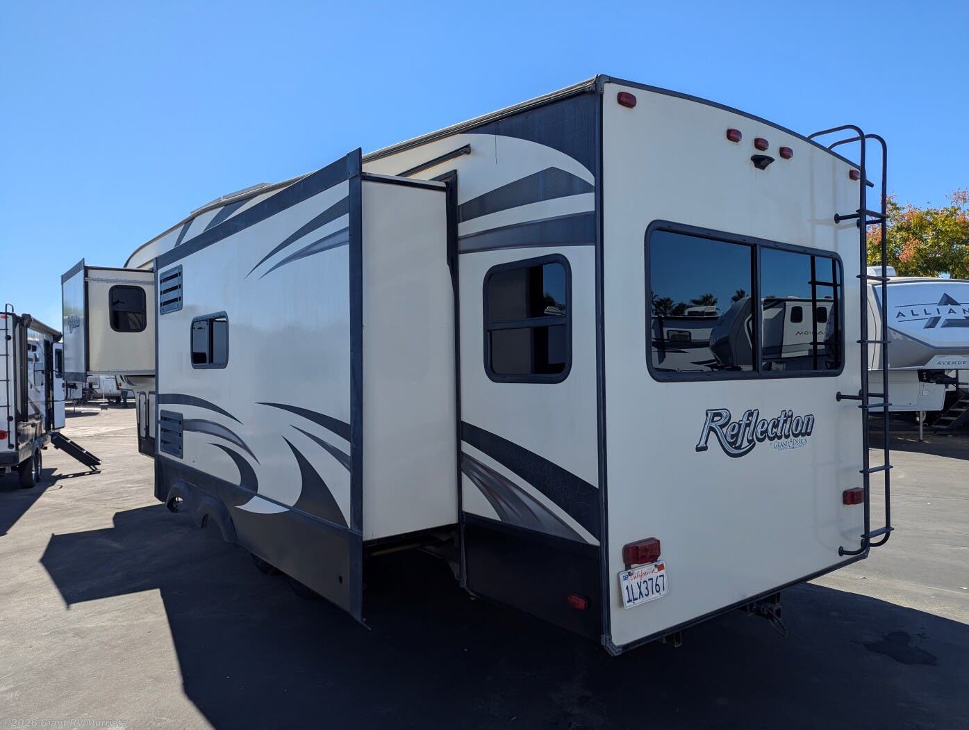 Used 2019 Grand Design Reflection 337RLS available in Murrieta, California