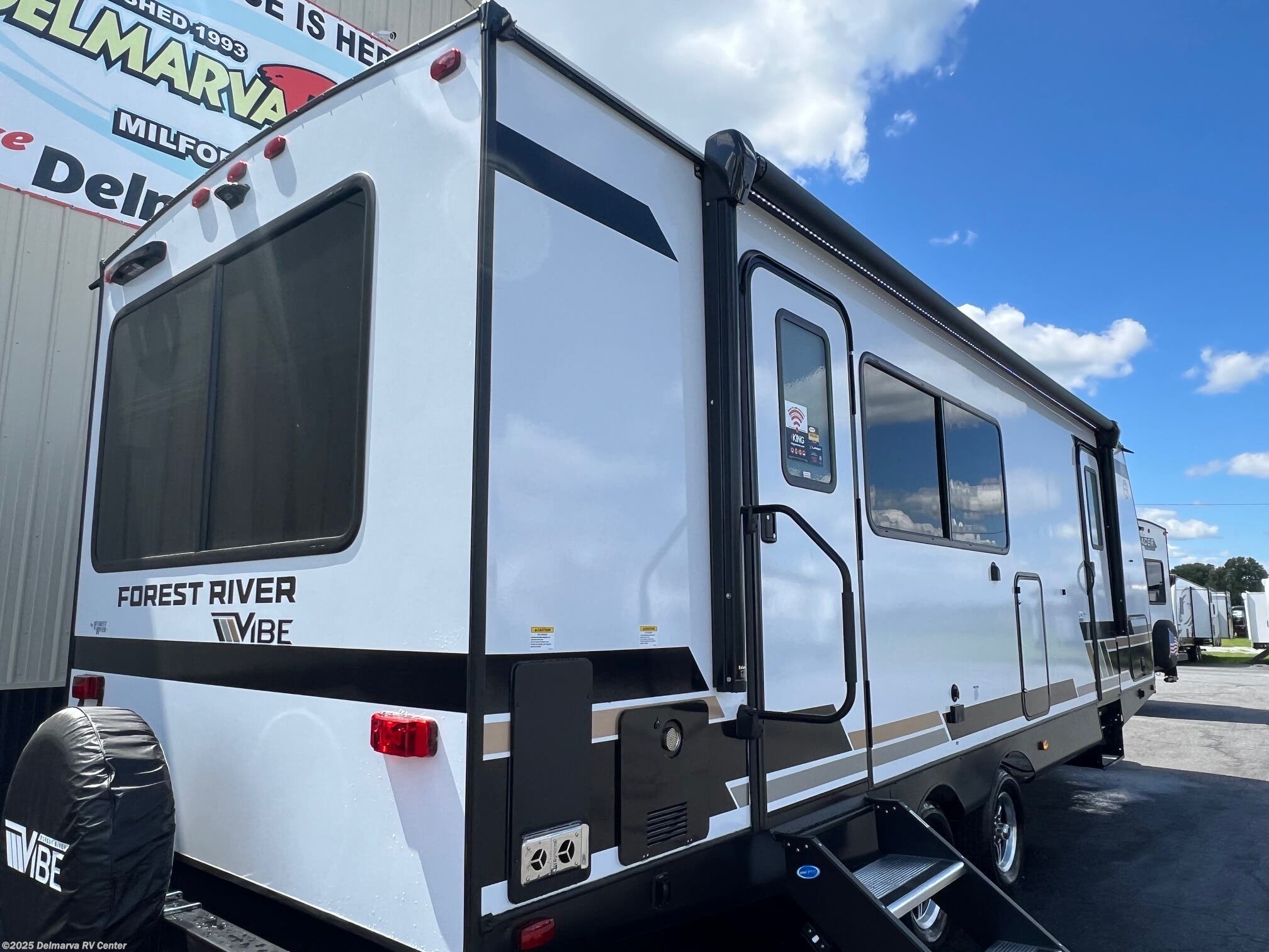 Contact us now about this 2025 Forest River Vibe 2400RB! 2025 Vibe 2400RB by Forest River from Delmarva RV Center in Milford, Delaware