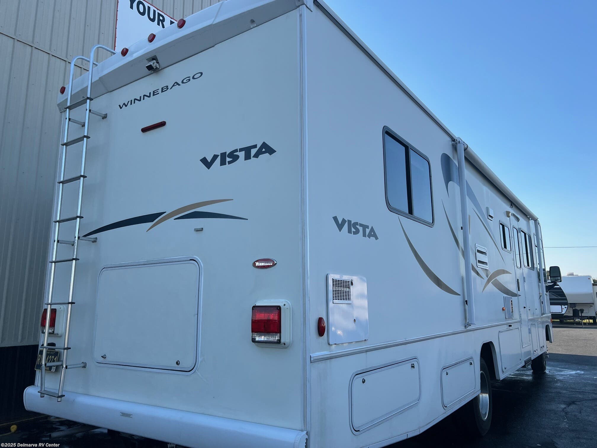 Contact us now about this 2007 Winnebago Vista WFE33T! 2007 Vista WFE33T by Winnebago from Delmarva RV Center (Milford North) in Milford North, Delaware