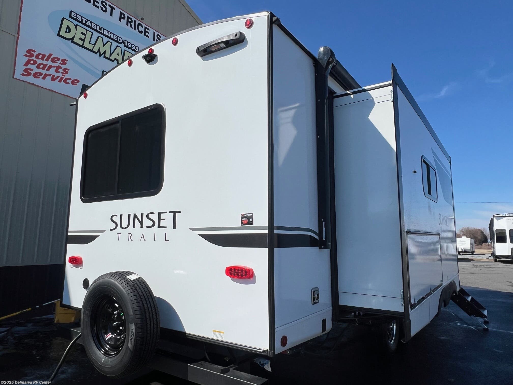 Contact us now about this 2025 CrossRoads Sunset Trail 285CK! 2025 Sunset Trail 285CK by CrossRoads from Delmarva RV Center (Milford North) in Milford North, Delaware