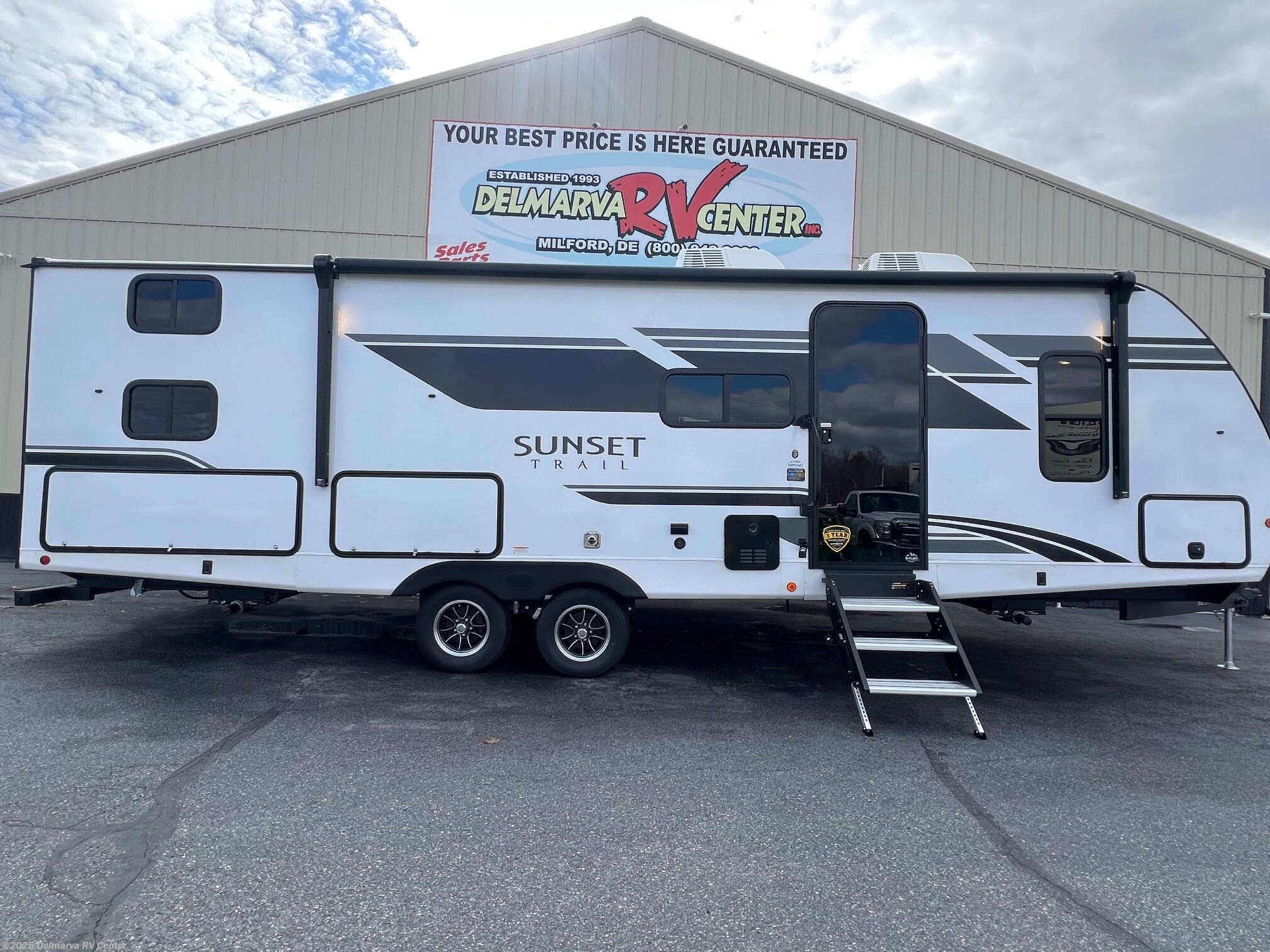 Email now about this 2025 CrossRoads Sunset Trail 279BH! New 2025 CrossRoads Sunset Trail 279BH available in Milford, Delaware