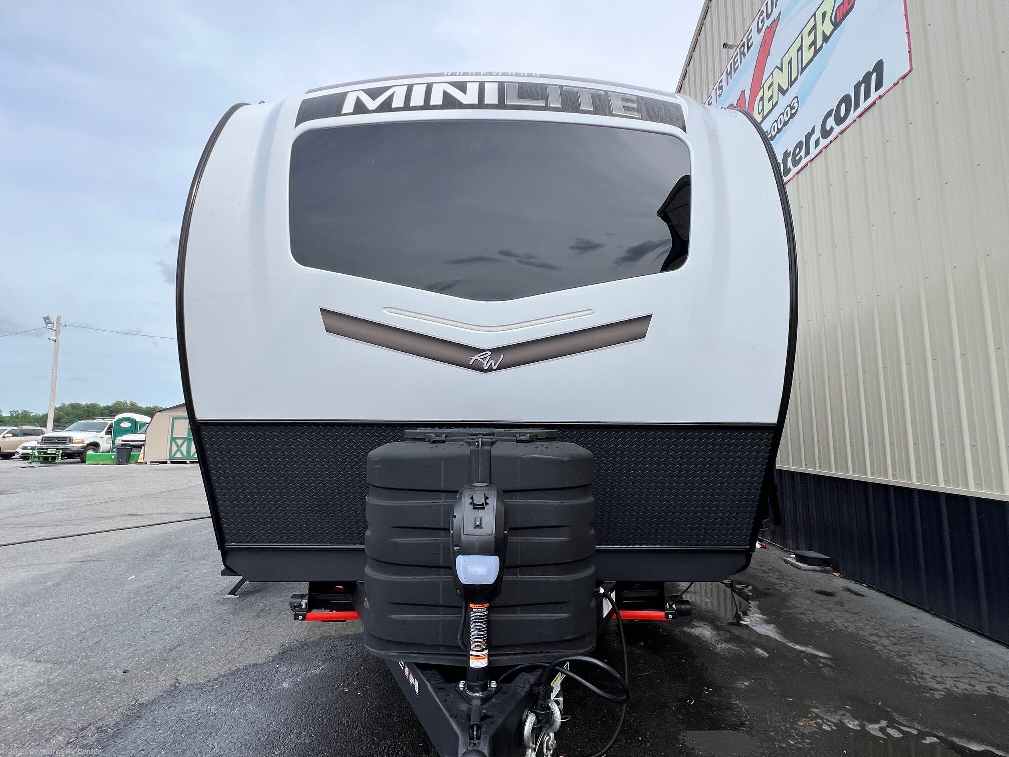 Contact us now about this 2026 Forest River Rockwood Mini Lite 2509S! 2026 Rockwood Mini Lite 2509S by Forest River from Delmarva RV Center in Milford, Delaware