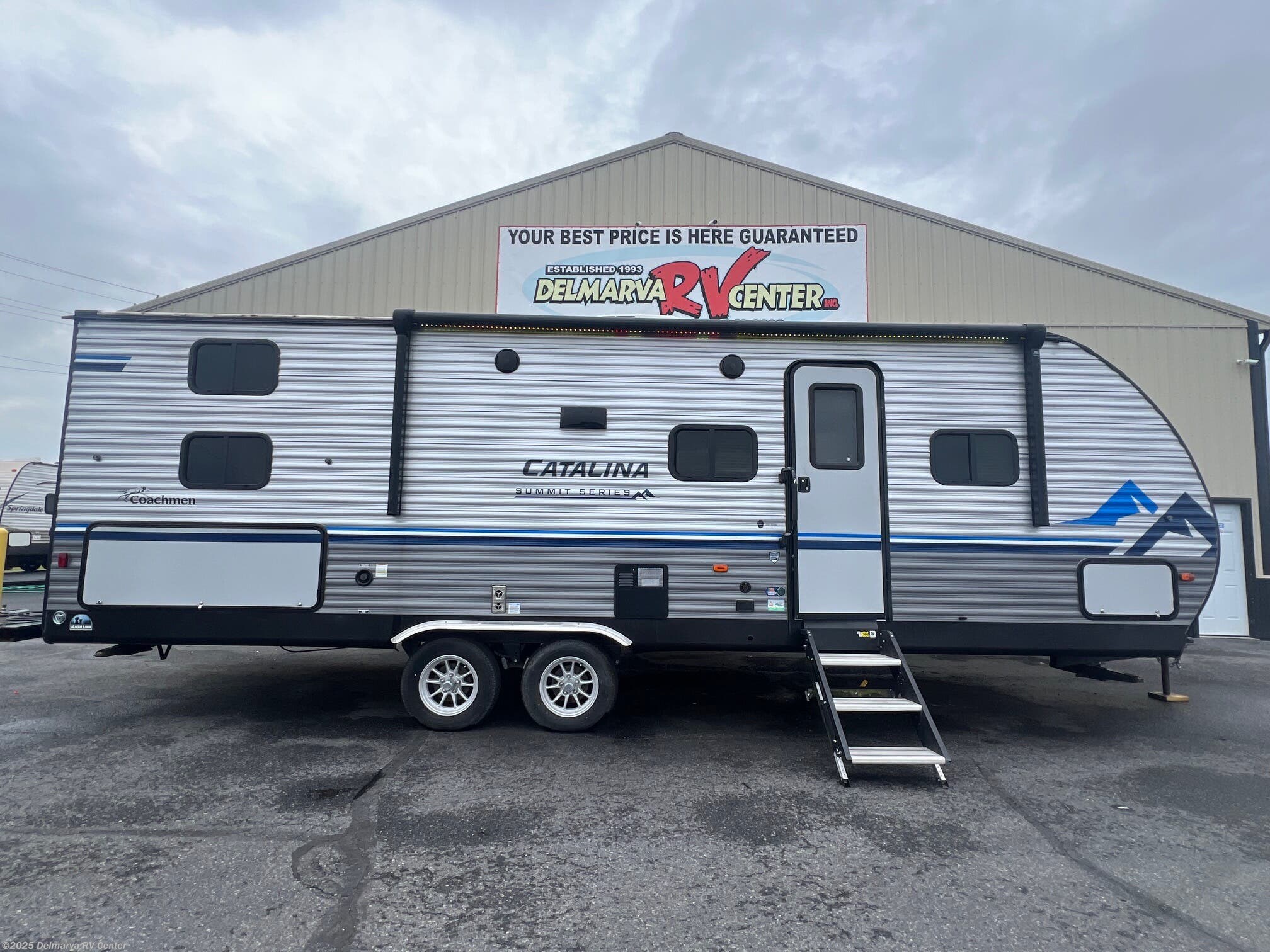 Email now about this 2021 Coachmen Catalina Summit Series 8 261BHS! Used 2021 Coachmen Catalina Summit Series 8 261BHS available in Milford North, Delaware