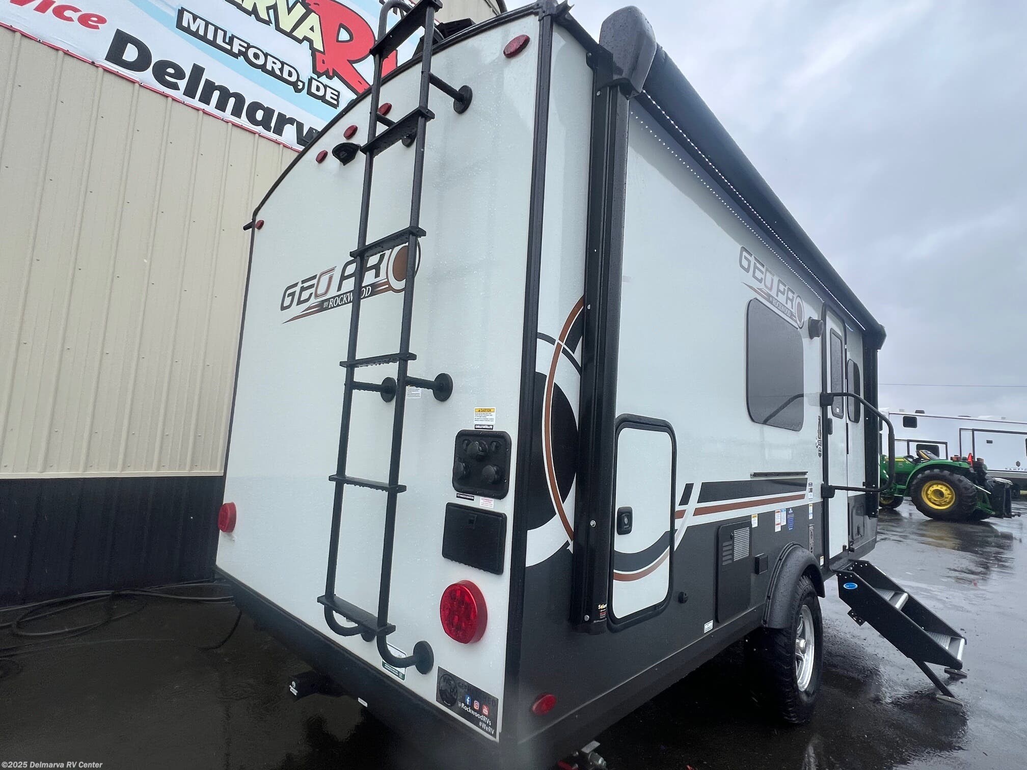 Contact us now about this 2025 Forest River Rockwood Geo Pro G19FDS! 2025 Rockwood Geo Pro G19FDS by Forest River from Delmarva RV Center in Milford, Delaware