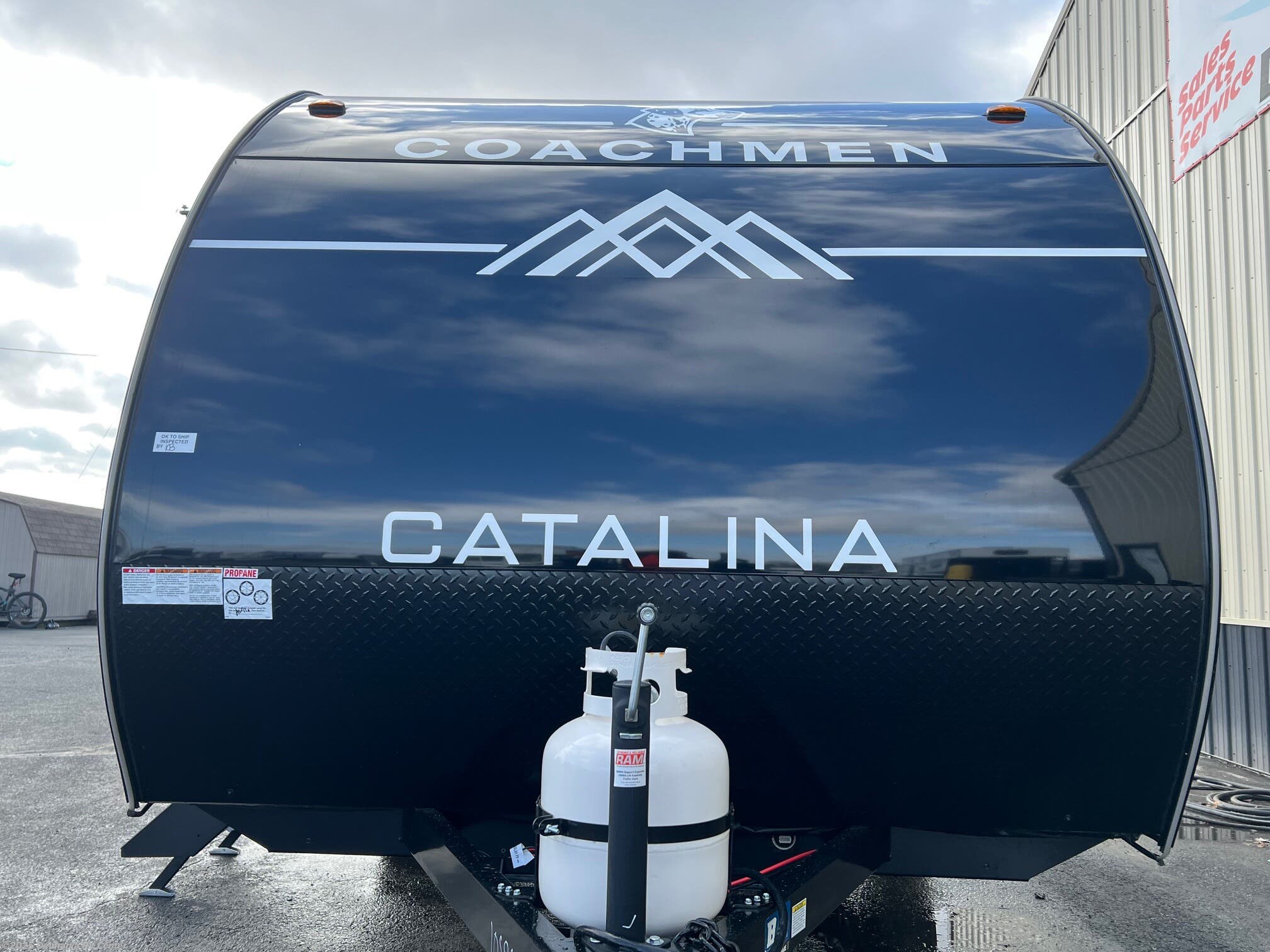 Contact us now about this 2025 Coachmen Catalina Summit Series 7 134BHX! 2025 Catalina Summit Series 7 134BHX by Coachmen from Delmarva RV Center in Milford, Delaware