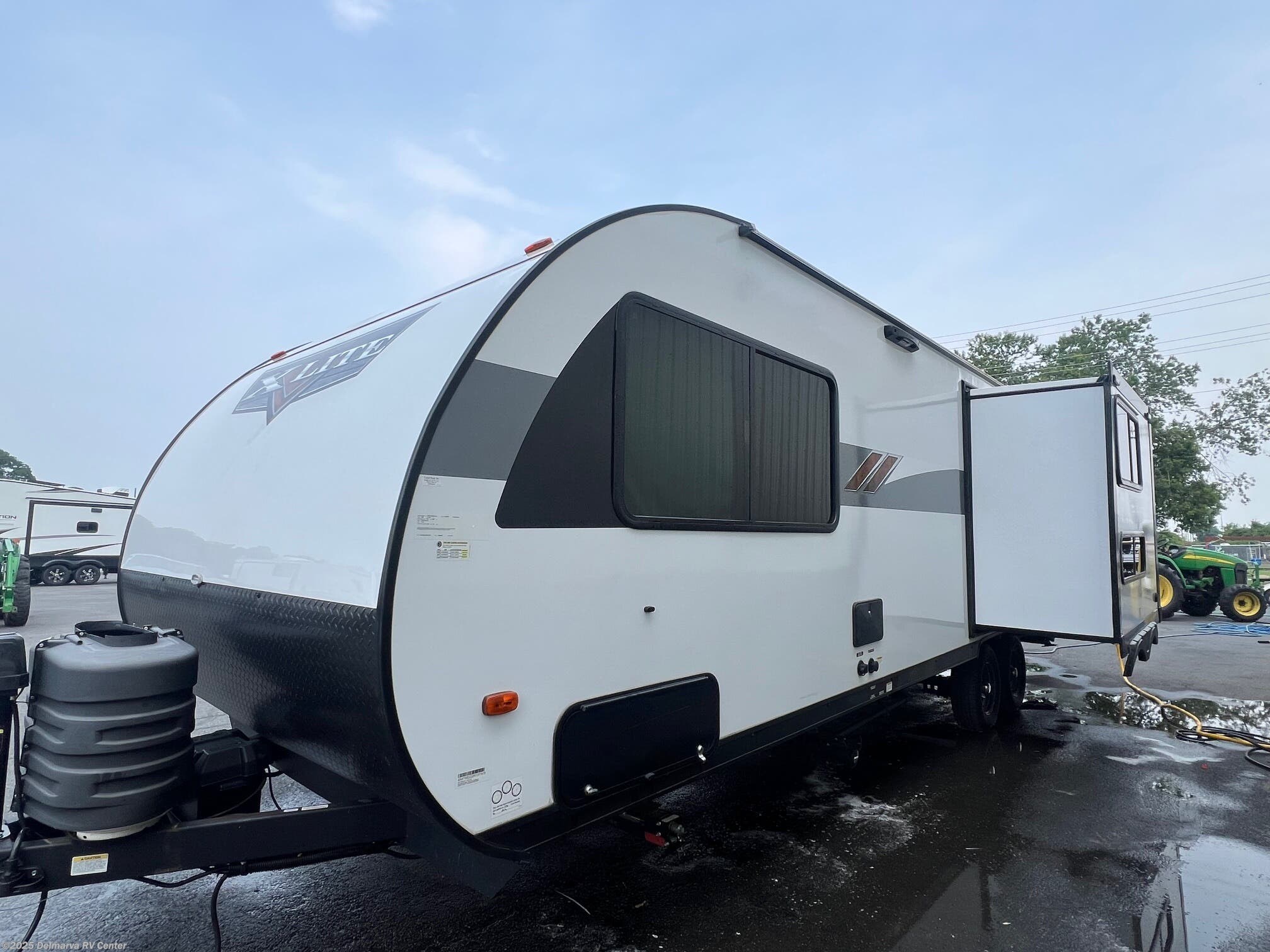 Contact us now about this 2024 Forest River Wildwood X-Lite 24VIEW! 2024 Wildwood X-Lite 24VIEW by Forest River from Delmarva RV Center (Milford North) in Milford North, Delaware