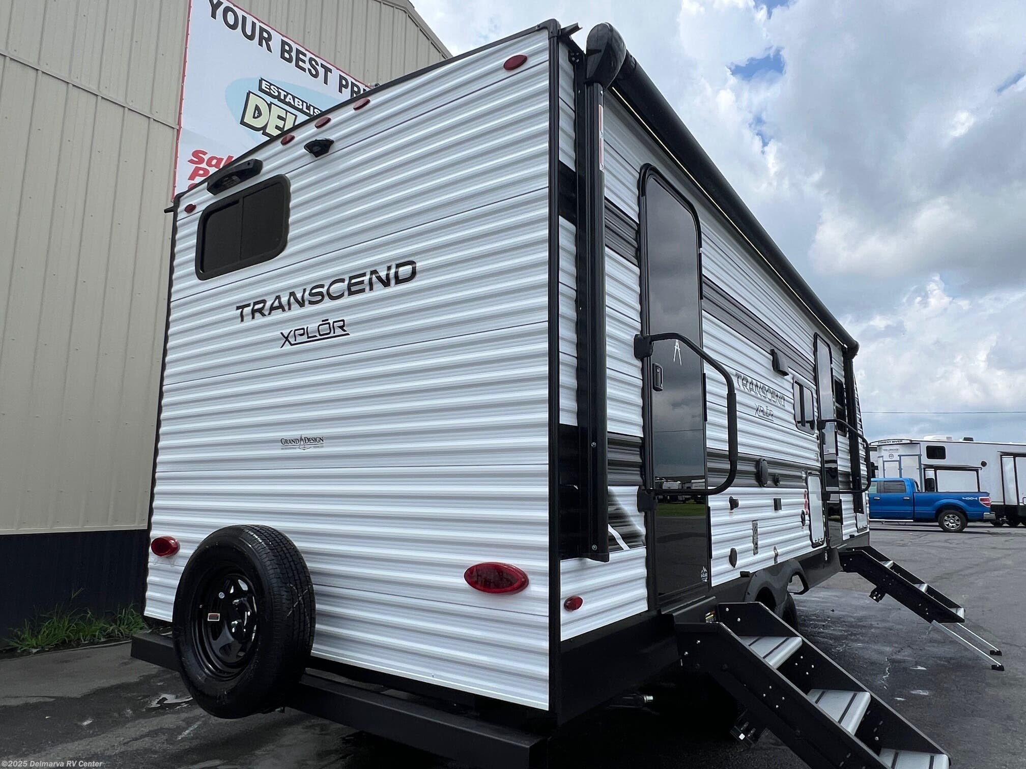 Call now about this 2026 Grand Design Transcend Xplor 23BHX! 2026 Grand Design Transcend Xplor 23BHX - New Travel Trailer For Sale by Delmarva RV Center in Milford, Delaware