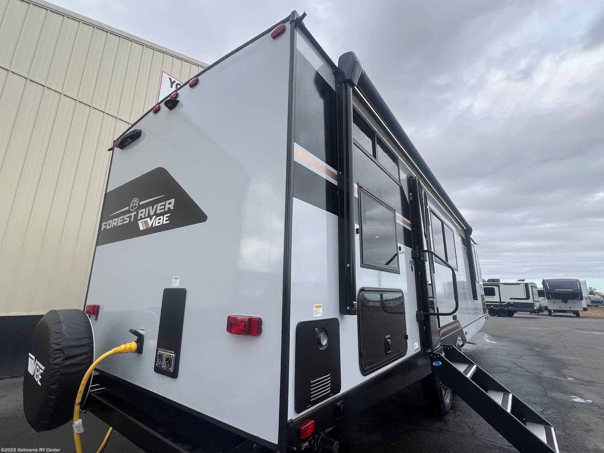 Contact us now about this 2026 Forest River Vibe Extreme Lite 2600BH! 2026 Vibe Extreme Lite 2600BH by Forest River from Delmarva RV Center (Milford North) in Milford North, Delaware
