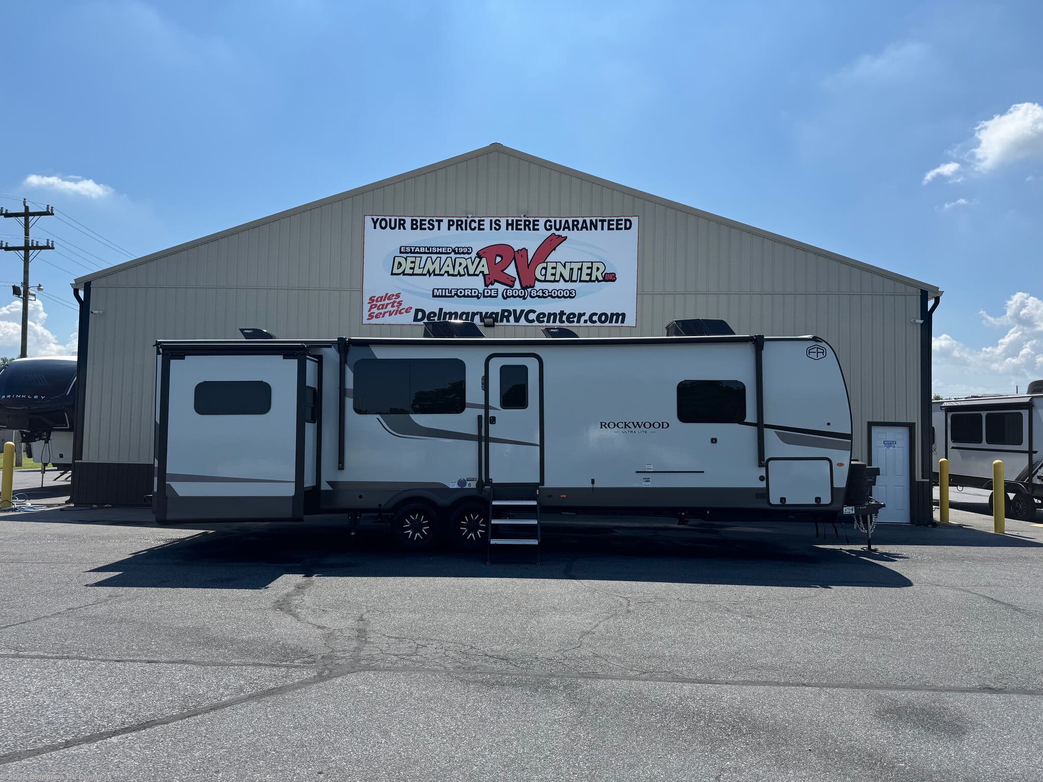 Email now about this 2026 Forest River Rockwood Ultra Lite 2908SRL! New 2026 Forest River Rockwood Ultra Lite 2908SRL available in Milford, Delaware