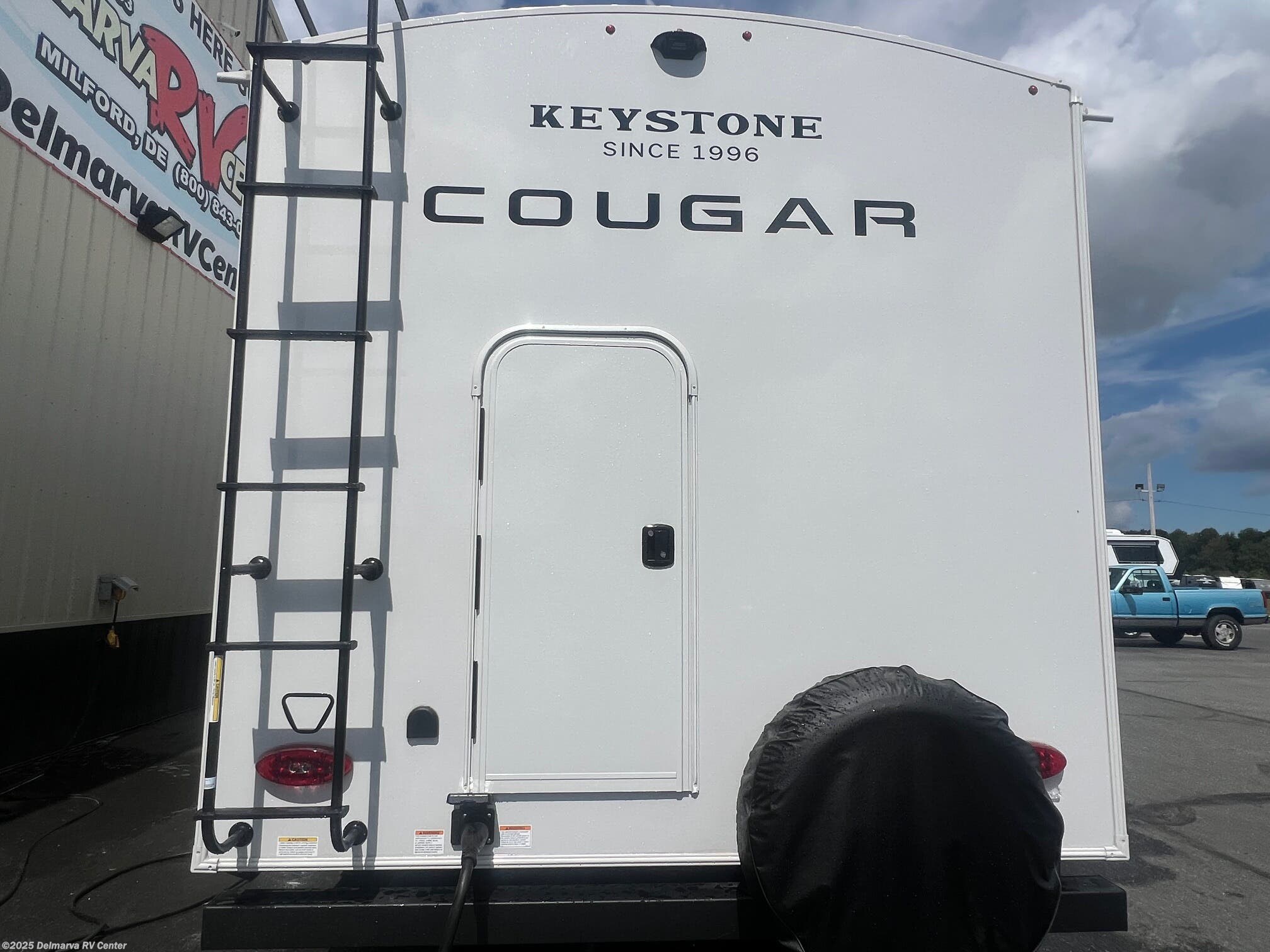 Contact us now about this 2026 Keystone Cougar Half-Ton 28BHS! 2026 Cougar Half-Ton 28BHS by Keystone from Delmarva RV Center (Milford North) in Milford North, Delaware