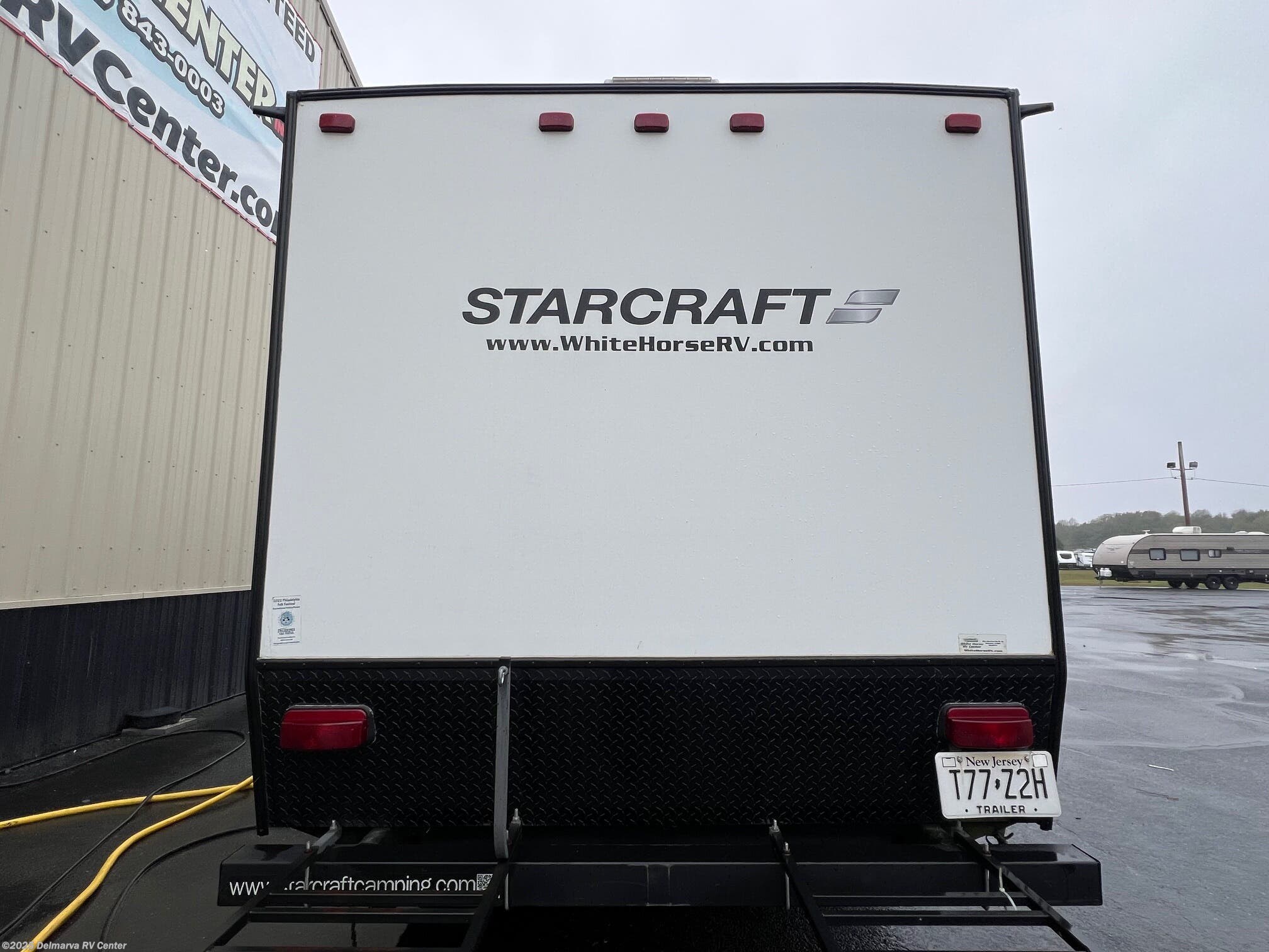 Contact us now about this 2018 Starcraft Launch 17QB! 2018 Launch 17QB by Starcraft from Delmarva RV Center in Milford, Delaware