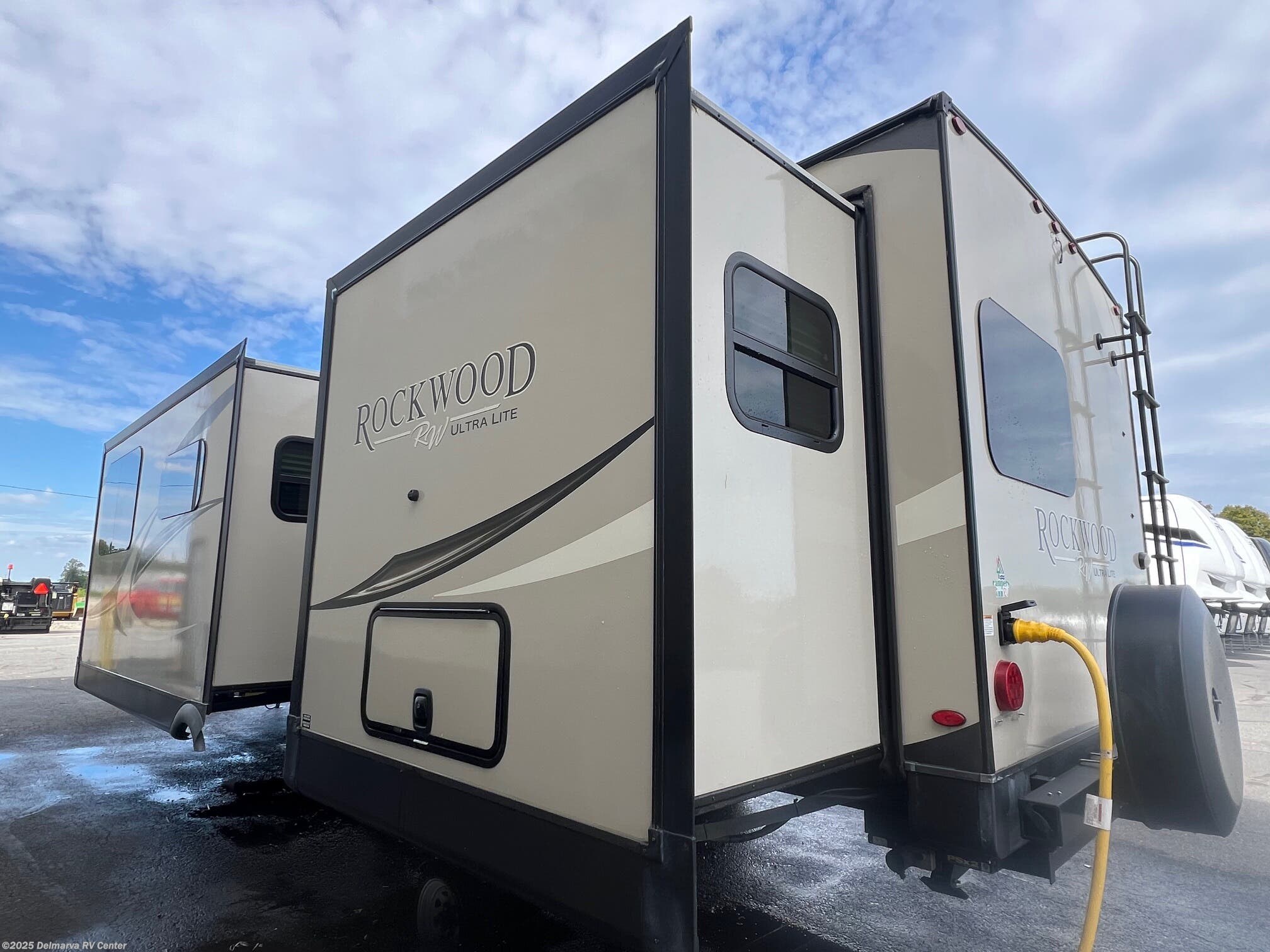 Call now about this 2021 Forest River Rockwood Ultra Lite 2608BS! 2021 Forest River Rockwood Ultra Lite 2608BS - Used Travel Trailer For Sale by Delmarva RV Center (Milford North) in Milford North, Delaware