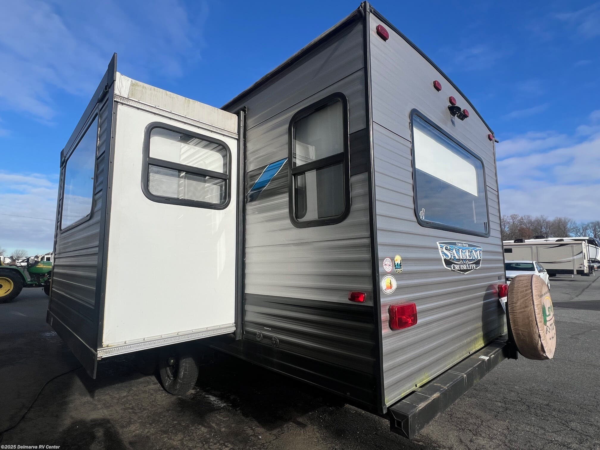 Call now about this 2020 Forest River Salem Cruise Lite 24RLXL! 2020 Forest River Salem Cruise Lite 24RLXL - Used Travel Trailer For Sale by Delmarva RV Center in Milford, Delaware