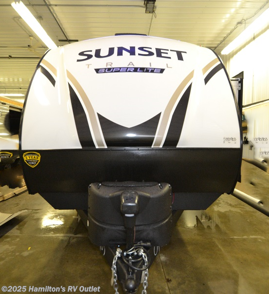 Contact us now about this 2023 CrossRoads Sunset Trail 330SI! 2023 Sunset Trail 330SI by CrossRoads from Hamilton's RV Outlet in Saginaw, Michigan