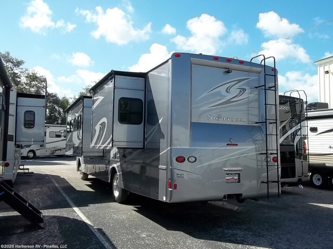 Contact us now about this 2016 Winnebago Sightseer 36Z! 2016 Sightseer 36Z by Winnebago from Harberson RV - Pinellas, LLC in Clearwater, Florida