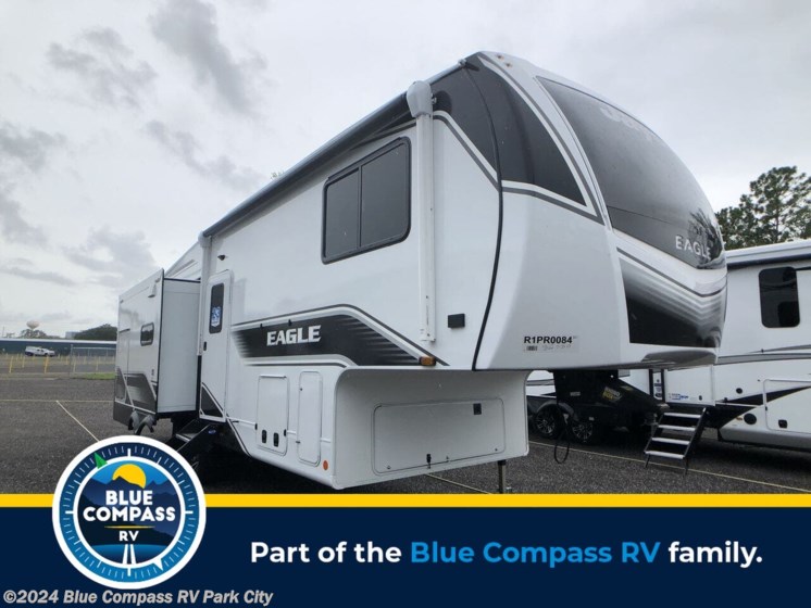 New 2024 Jayco Eagle 28.5RSTS available in Park City, Kansas