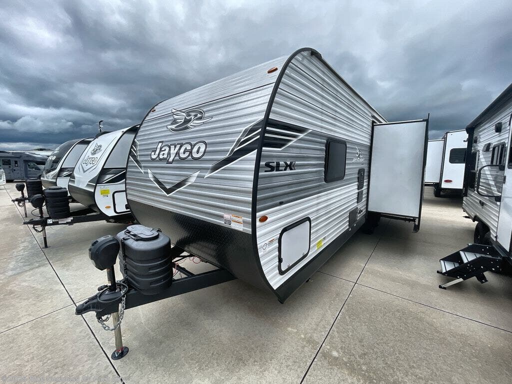 Email now about this 2025 Jayco Jay Flight SLX 262RLS! New 2025 Jayco Jay Flight SLX 262RLS available in Park City, Kansas