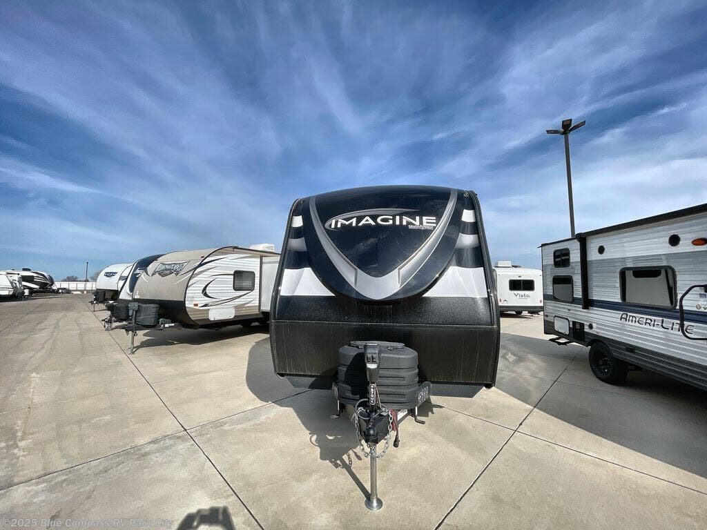 Contact us now about this 2024 Grand Design Imagine 2670mk! 2024 Imagine 2670mk by Grand Design from Blue Compass RV Park City in Park City, Kansas