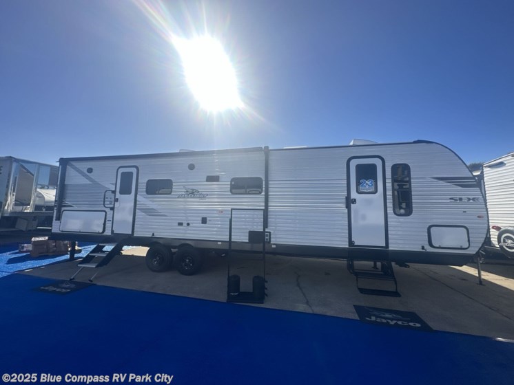 Email now about this 2025 Jayco Jay Flight SLX 330TBS! New 2025 Jayco Jay Flight SLX 330TBS available in Park City, Kansas
