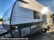 New 2025 Jayco Jay Flight SLX 210QB available in Park City, Kansas