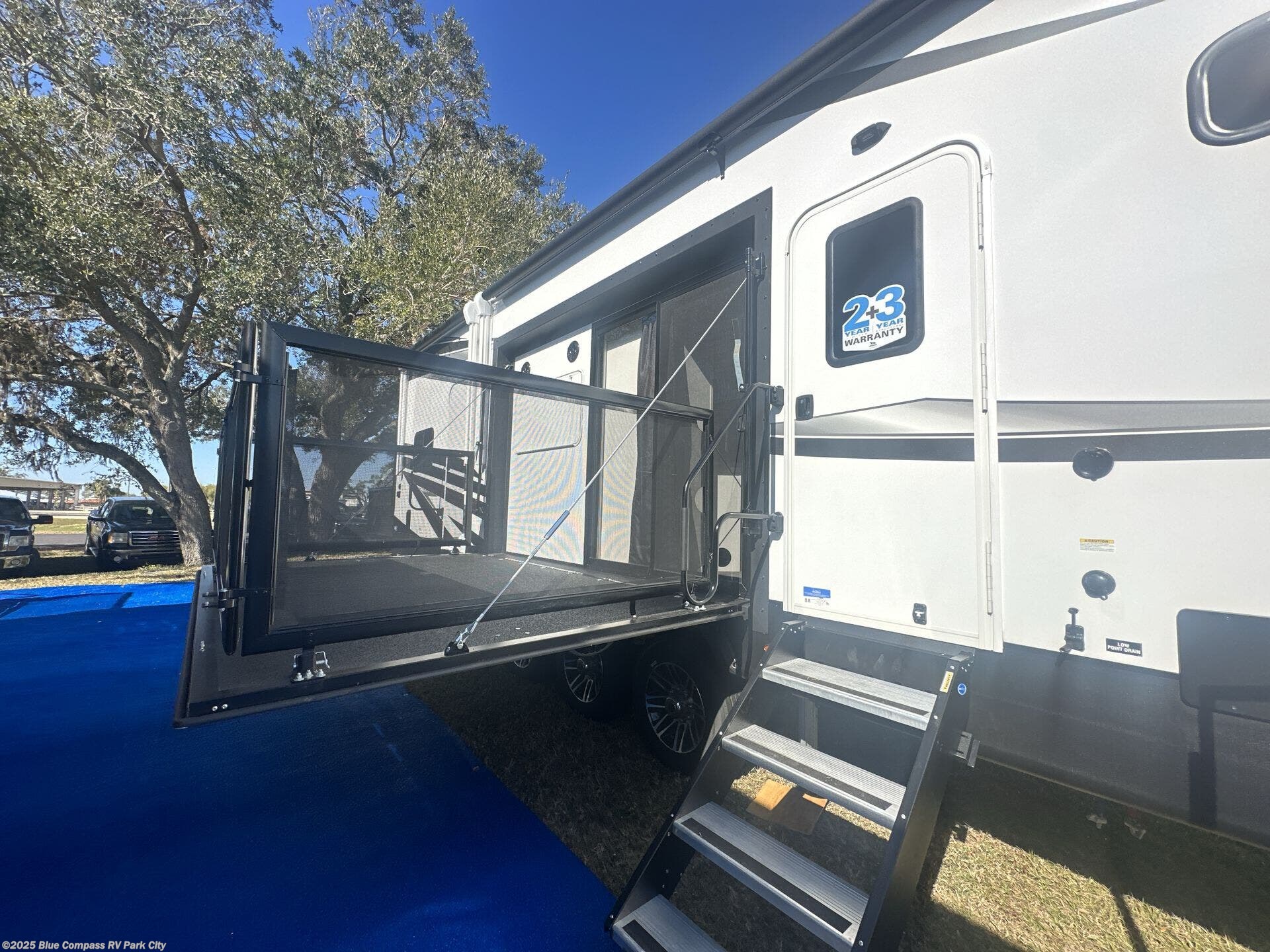 Email now about this 2026 Jayco Seismic 413! New 2026 Jayco Seismic 413 available in Park City, Kansas