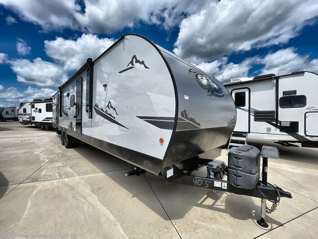 Contact us now about this 2022 Forest River Cherokee Grey Wolf Black Label Wolf Pup Black Label M-324tsbl! 2022 Cherokee Grey Wolf Black Label Wolf Pup Black Label M-324tsbl by Forest River from Blue Compass RV Park City in Park City, Kansas