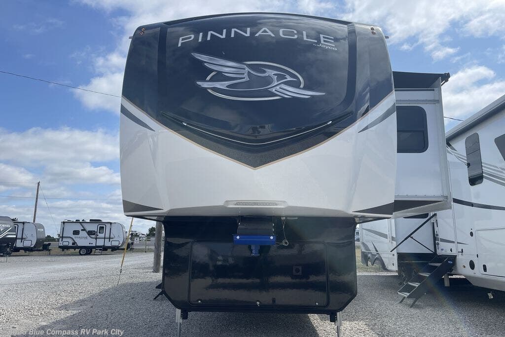New 2025 Jayco Pinnacle 38KPTS available in Park City, Kansas