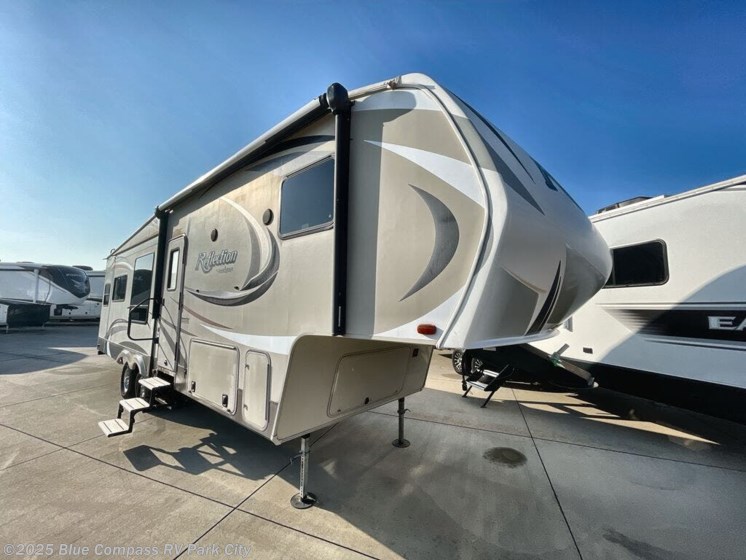 Email now about this 2015 Grand Design Reflection 303RLS! Used 2015 Grand Design Reflection 303RLS available in Park City, Kansas