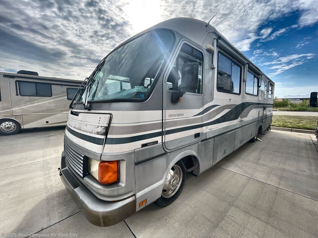 Email now about this 1994 Fleetwood Arrow MX! Used 1994 Fleetwood Arrow MX available in Park City, Kansas