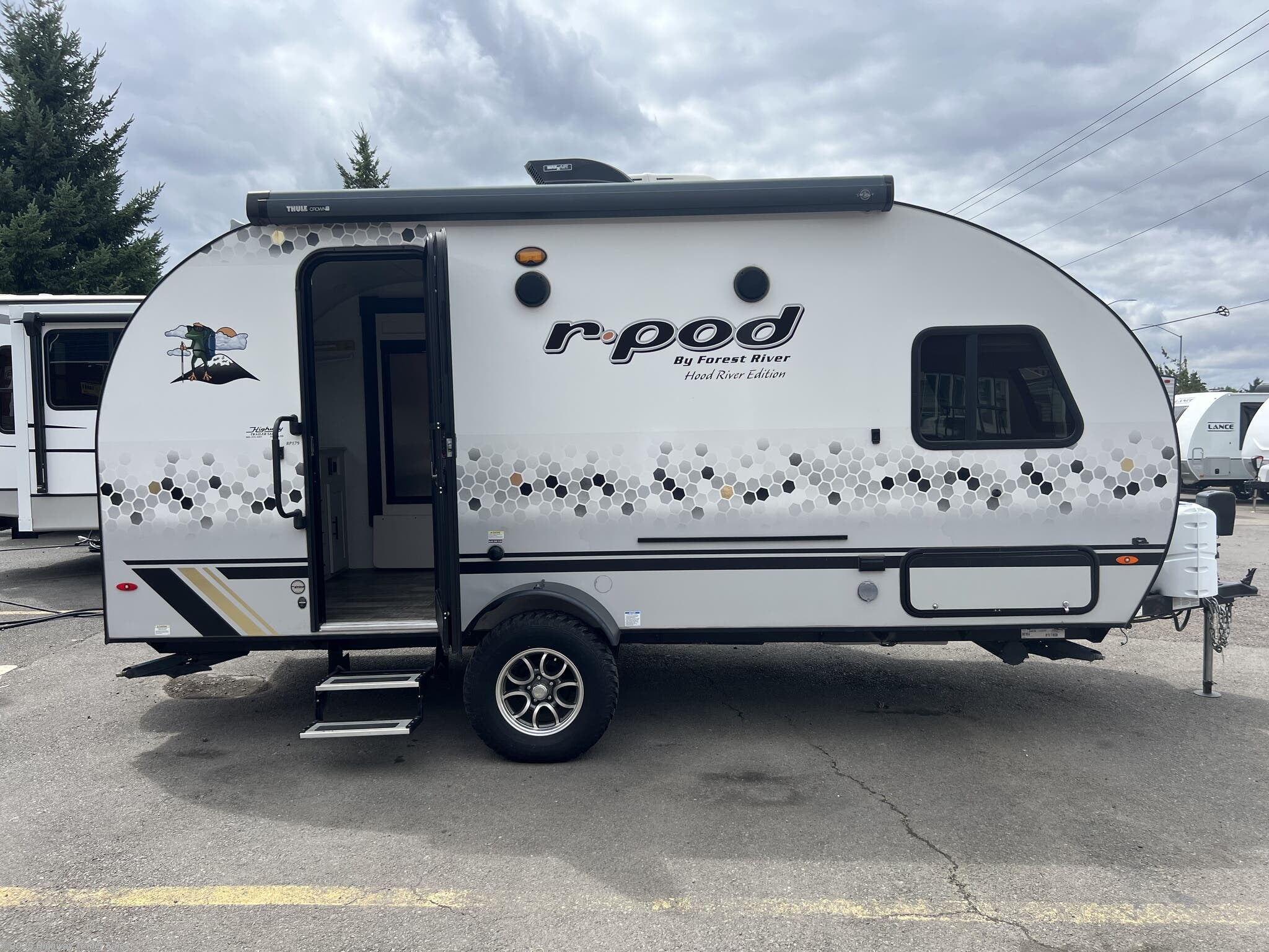 Contact us now about this 2021 Forest River R-Pod RP-179! 2021 R-Pod RP-179 by Forest River from Highway Trailer Sales in Salem, Oregon