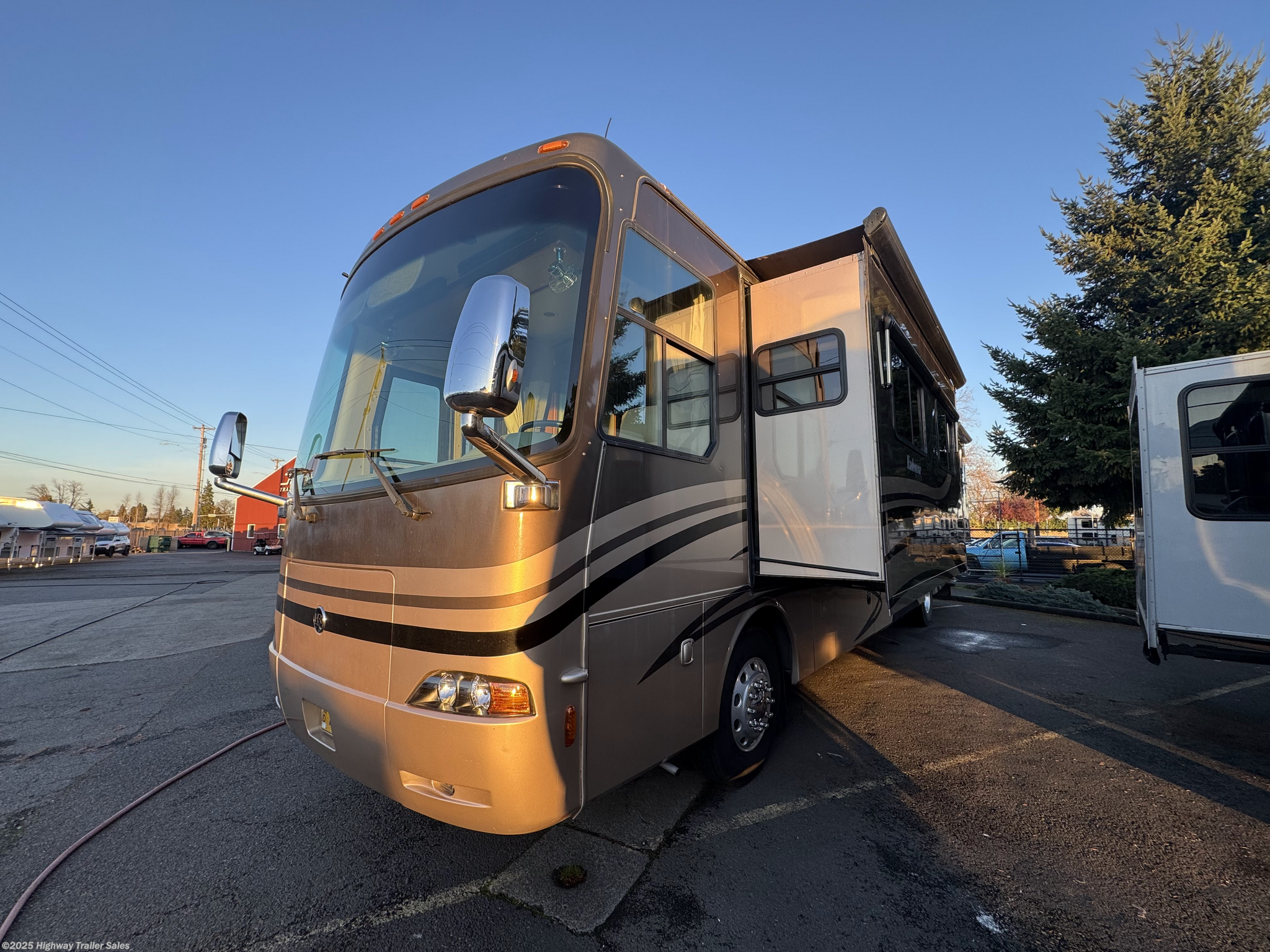 Contact us now about this 2007 Holiday Rambler Endeavor 40SKQ! 2007 Endeavor 40SKQ by Holiday Rambler from Highway Trailer Sales in Salem, Oregon