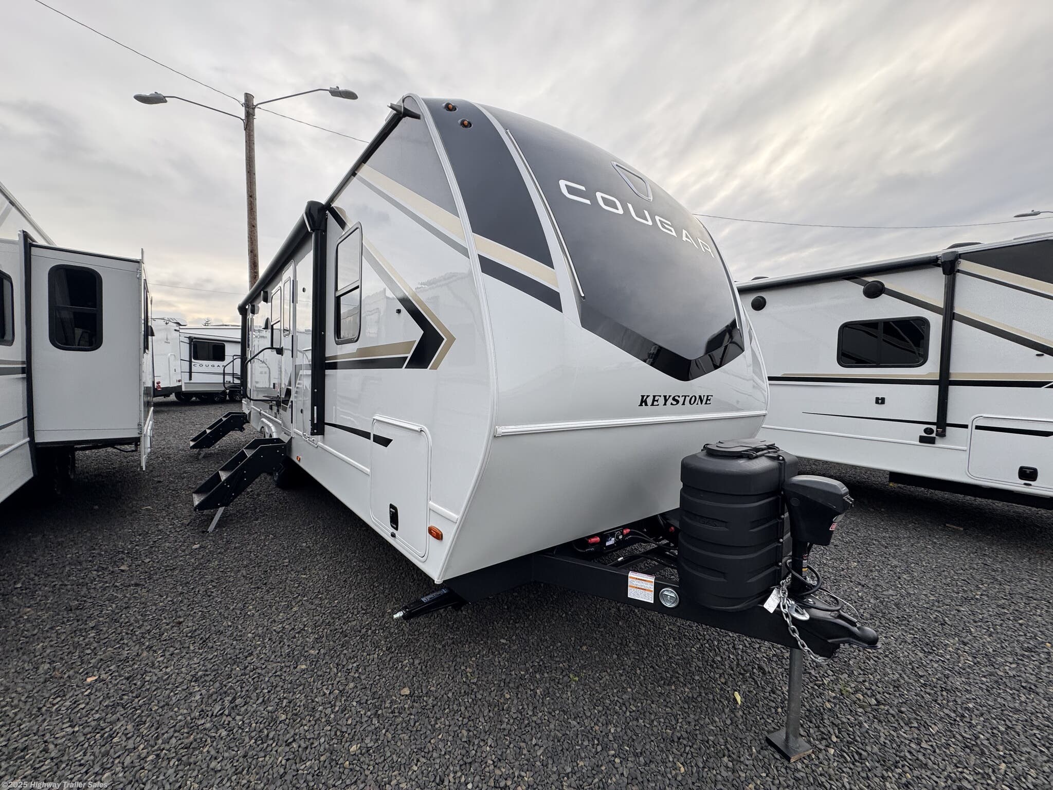 Email now about this 2026 Keystone Cougar Half-Ton 28BHWE! New 2026 Keystone Cougar Half-Ton 28BHWE available in Salem, Oregon