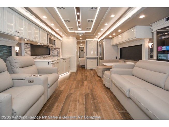 2022 Phaeton 40 QBH by Tiffin from Independence RV Sales a General RV Company in Winter Garden, Florida