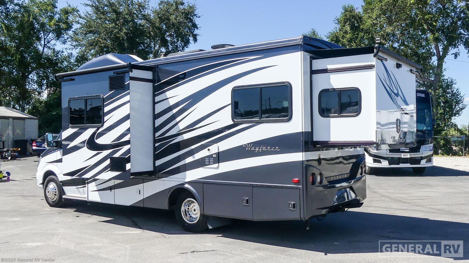 Contact us now about this 2018 Tiffin Wayfarer 24QW! 2018 Wayfarer 24QW by Tiffin from General RV Center in Winter Garden, Florida