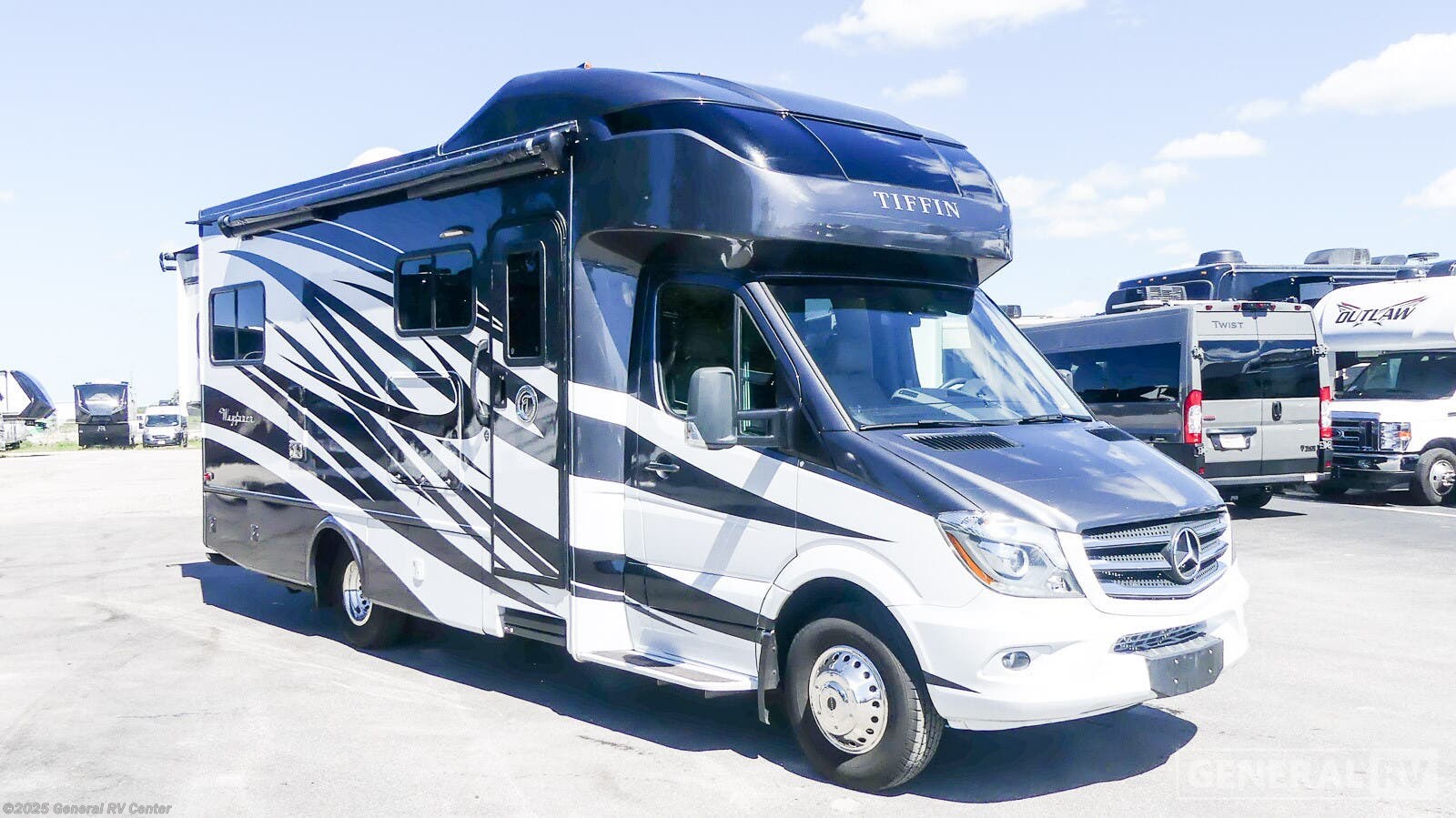 Email now about this 2018 Tiffin Wayfarer 24QW! Used 2018 Tiffin Wayfarer 24QW available in Winter Garden, Florida