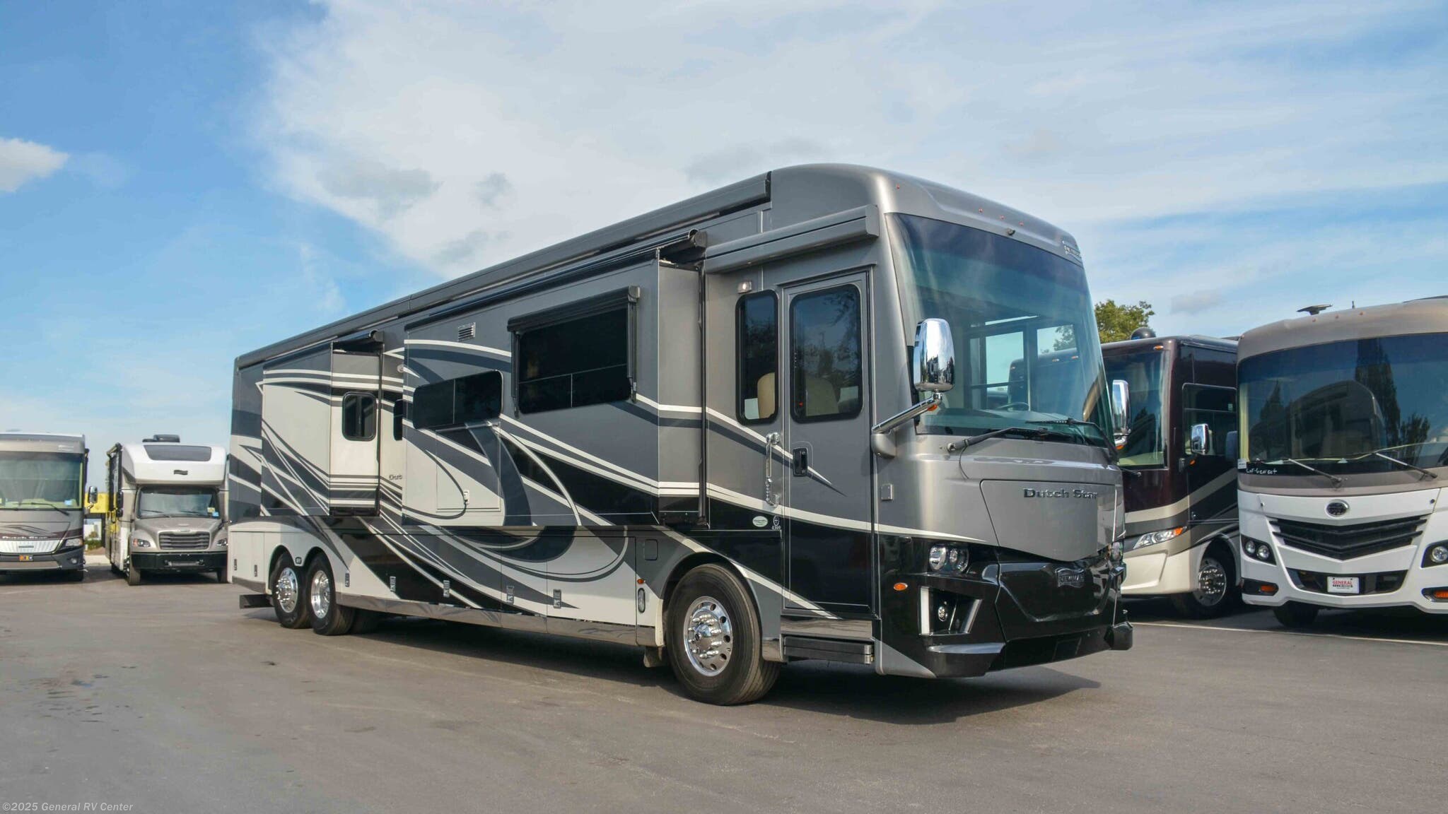 Email now about this 2021 Newmar DUTCHSTAR 4369-3S! Used 2021 Newmar DUTCHSTAR 4369-3S available in Winter Garden, Florida