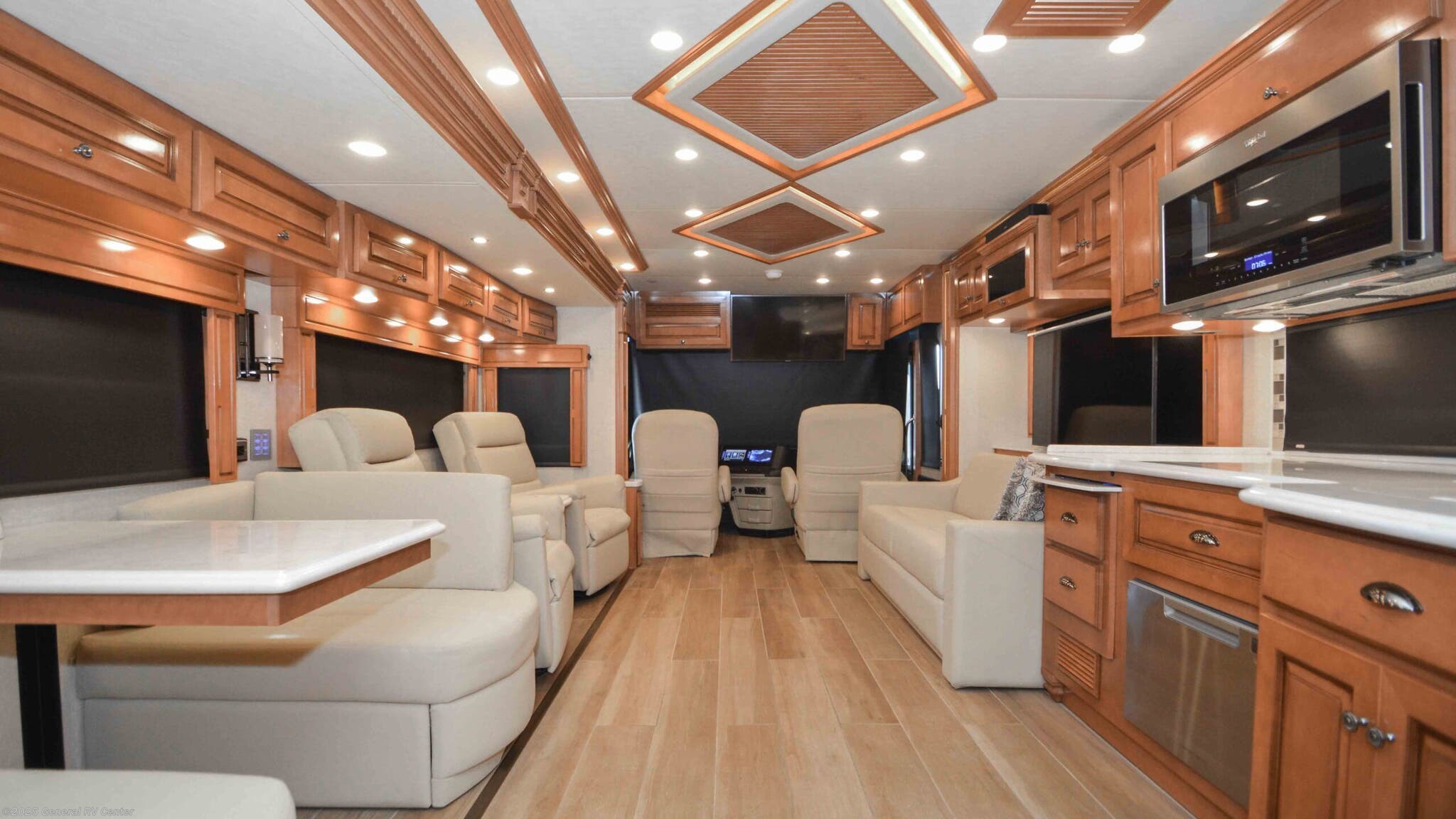 Used 2021 Newmar DUTCHSTAR 4369-3S available in Winter Garden, Florida