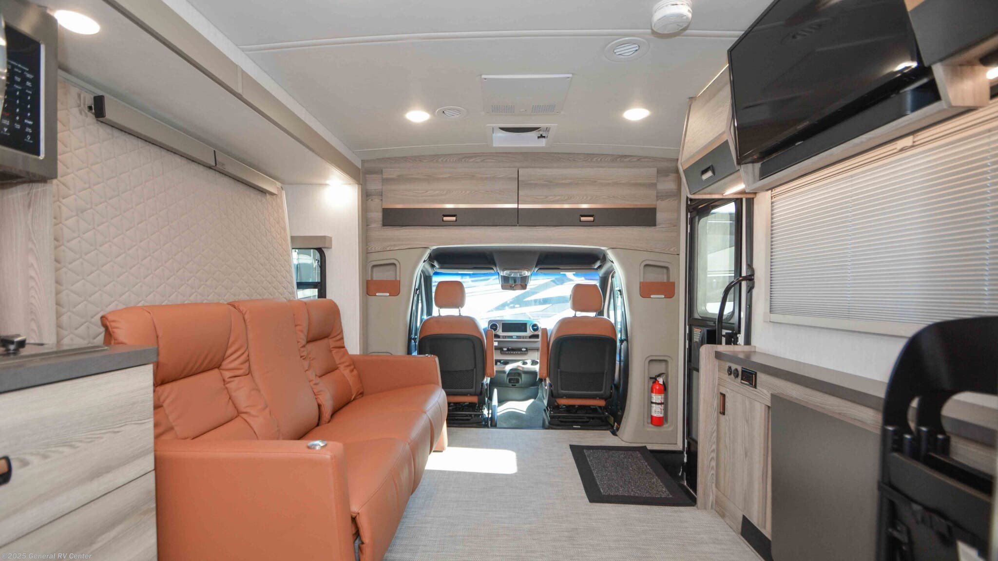 Used 2025 Winnebago View 24T-1S available in Winter Garden, Florida