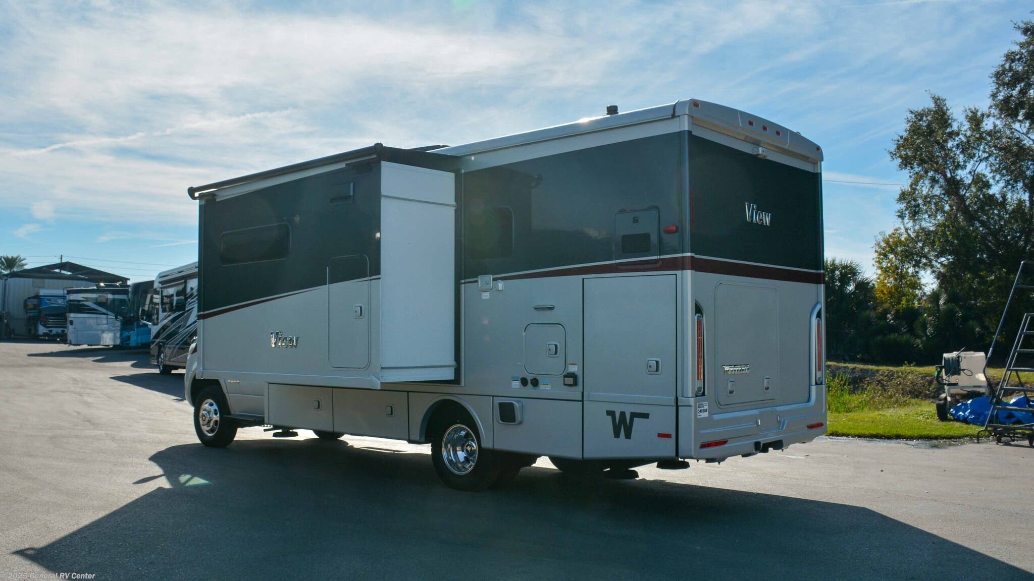 Contact us now about this 2025 Winnebago View 24T-1S! 2025 View 24T-1S by Winnebago from General RV Center in Winter Garden, Florida