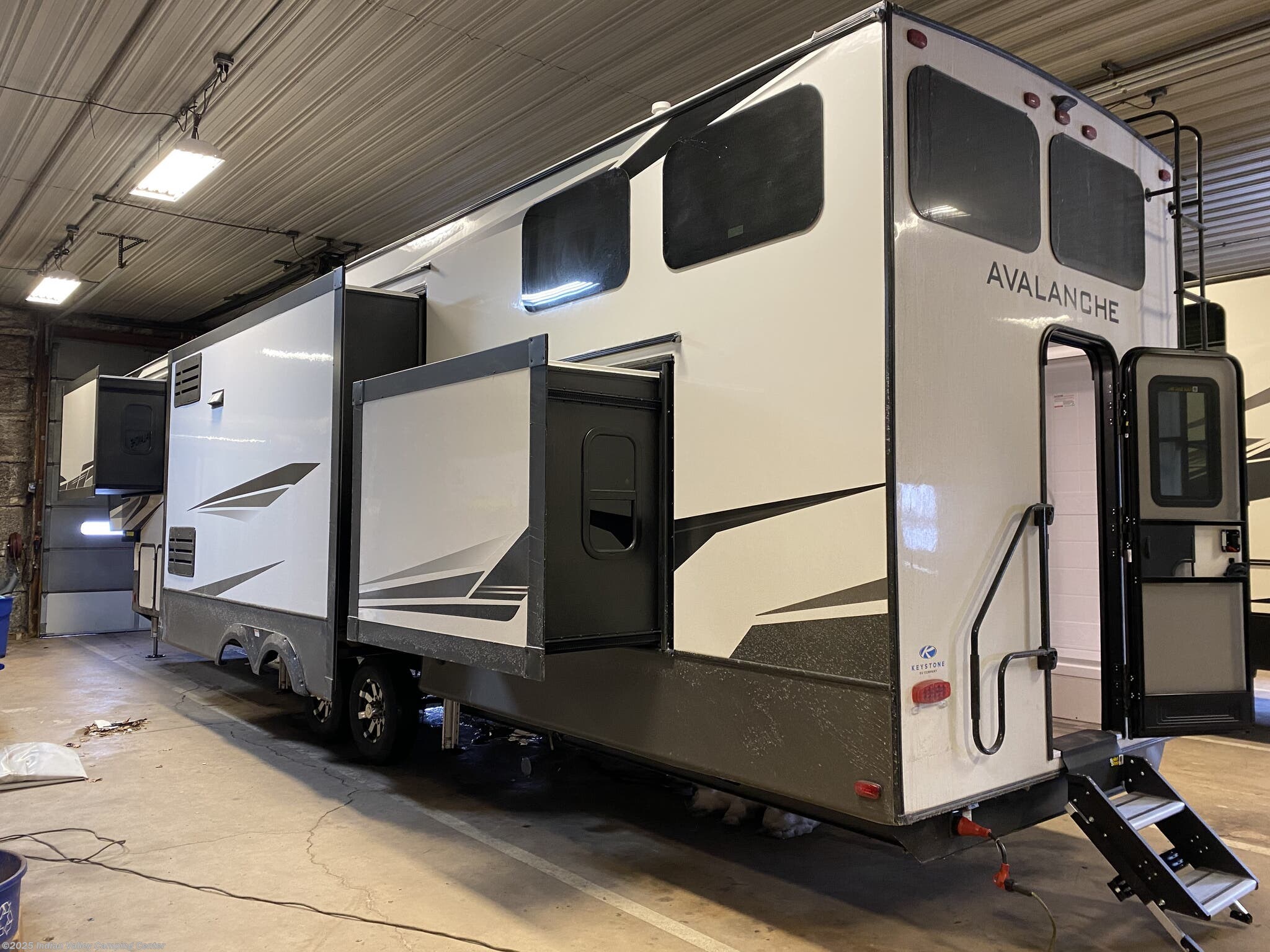 2021 Keystone Avalanche 390DS RV For Sale In Souderton PA 18964