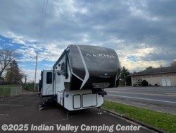 2024 Keystone Avalanche 390DS - New Fifth Wheel for sale by Indian Valley Camping Center in Souderton, Pennsylvania