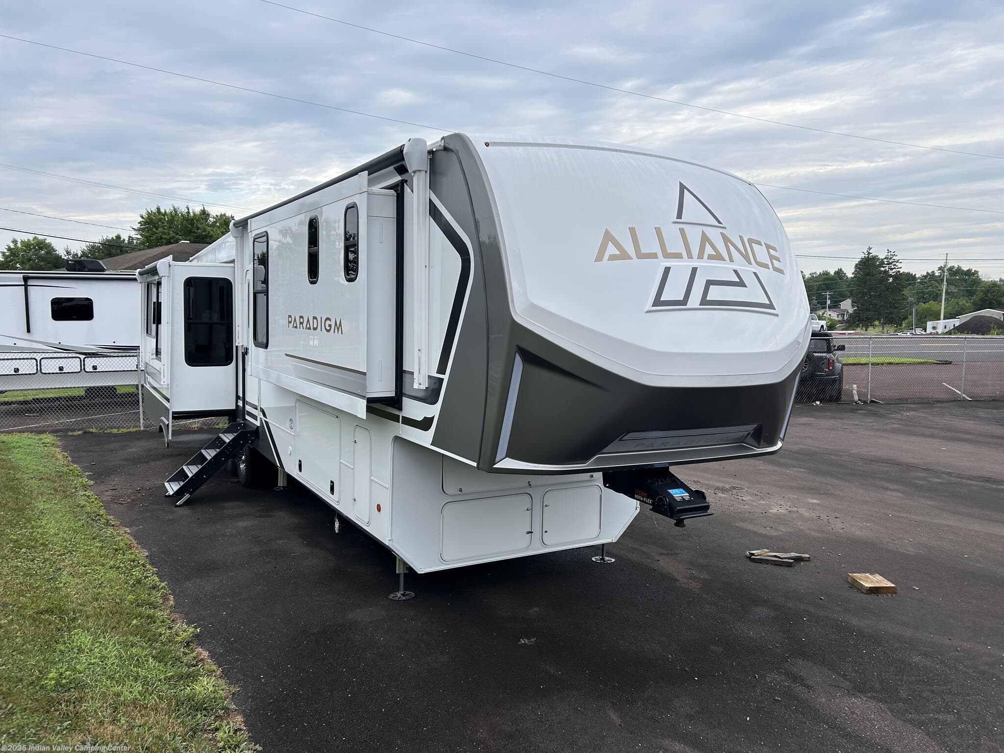 Contact us now about this 2025 Alliance RV Paradigm 370FB! 2025 Paradigm 370FB by Alliance RV from Indian Valley Camping Center in Souderton, Pennsylvania