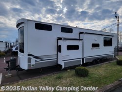 2025 Benchmark 44LFT by Alliance RV from Indian Valley Camping Center in Souderton, Pennsylvania