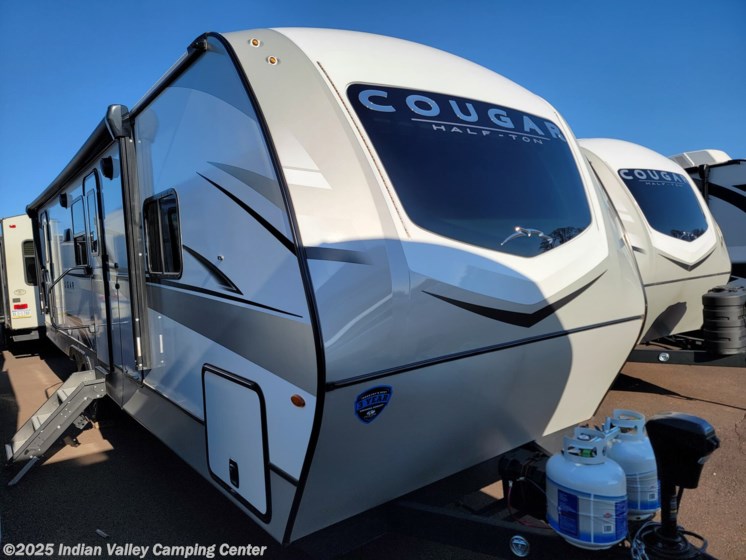 Email now about this 2025 Keystone Cougar Half-Ton East 28BHS! New 2025 Keystone Cougar Half-Ton East 28BHS available in Souderton, Pennsylvania