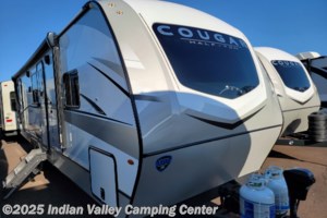 2025 Keystone Cougar Half-Ton East 28BHS